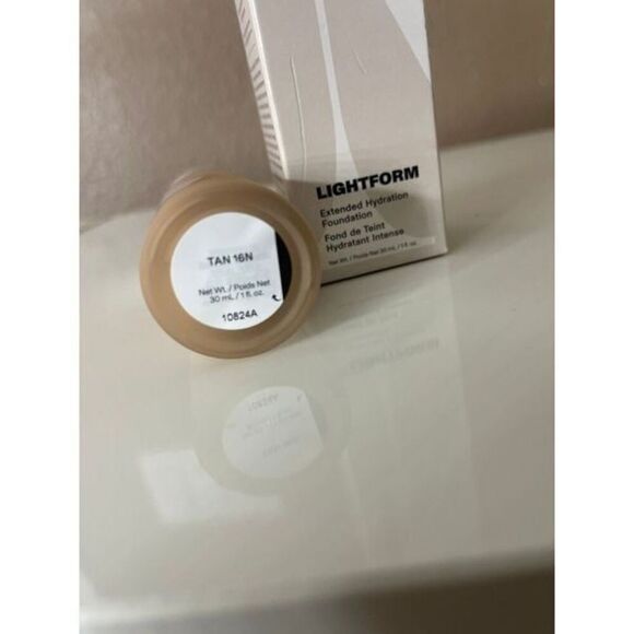 Morphs light form foundation tan 16n - Picture 3 of 3